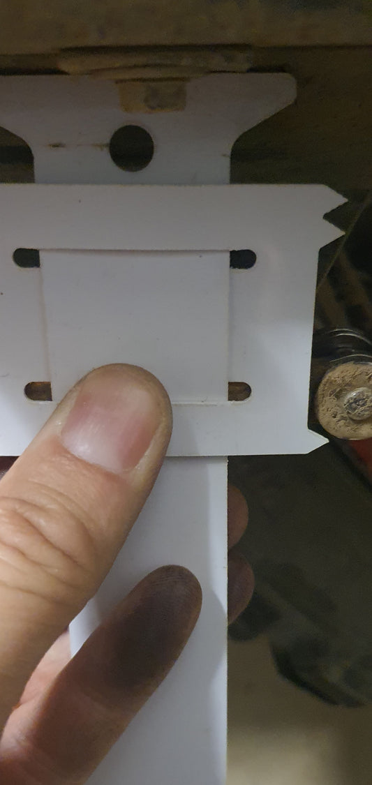 KTM 950 / 990 Chain Tension Guide