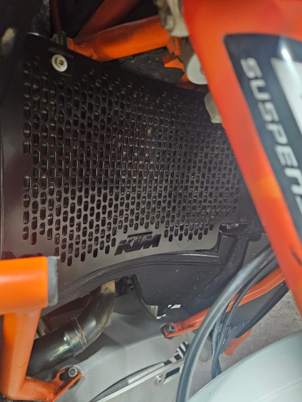 KTM 950 / 990 Stainless Steel Radiator Guard