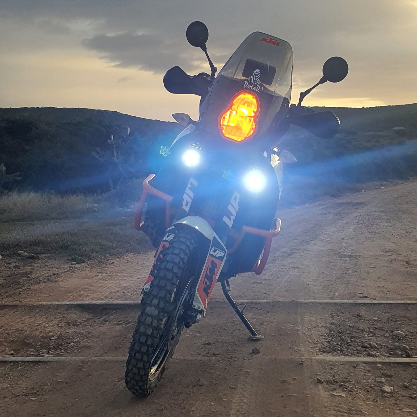 L6X LED Spotlights / Pair - Includes Yellow Lense Covers