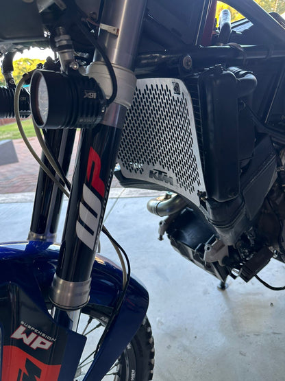 KTM 950 / 990 Stainless Steel Radiator Guard